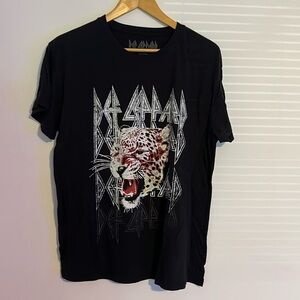 Def Leppard retro t-shirt. Worn once. Black size XXL